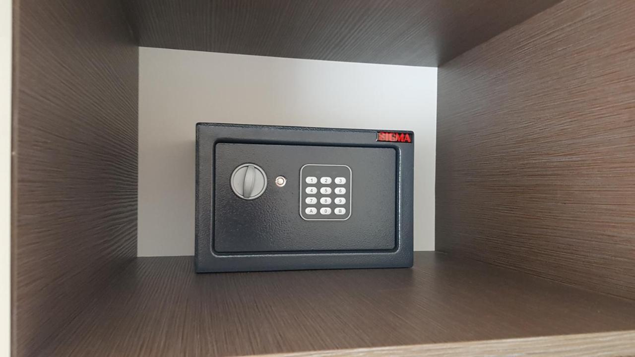 Apartments Suha Punta - Villa Babalonija Kampor Ngoại thất bức ảnh