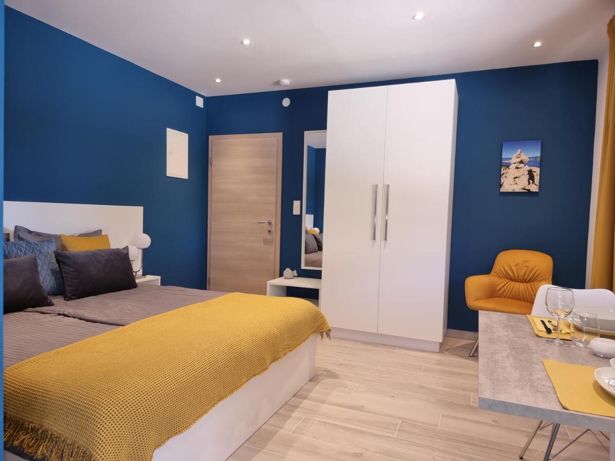 Apartments Suha Punta - Villa Babalonija Kampor Ngoại thất bức ảnh